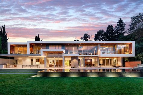 Beautifull 15 Big Modern House Designs You Need