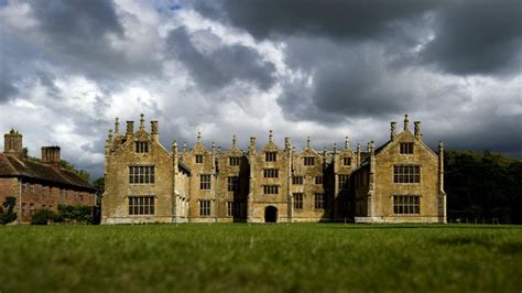 Visit The National Trusts 17th Century Manor Barrington Court