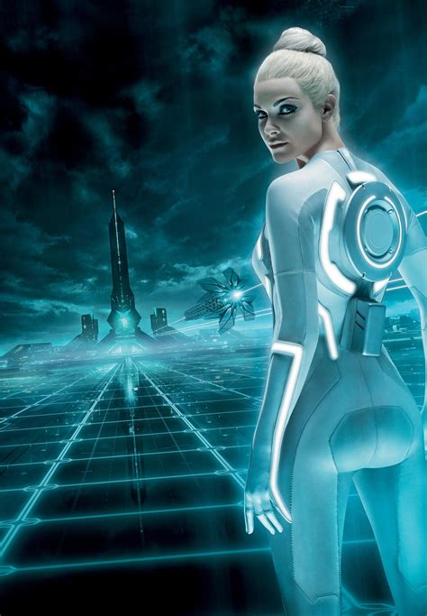 Tron Legacy Costume Designer Talks Light Up Suits Pixie Hairdos And