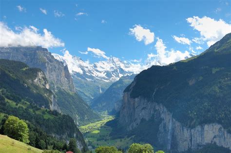 Alps Hikes Jungfrau Lauterbrunnen Valley To Murren