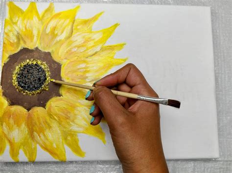 How To Paint A Sunflower Learn To Paint For Beginners Series Learn To Paint Sunflower
