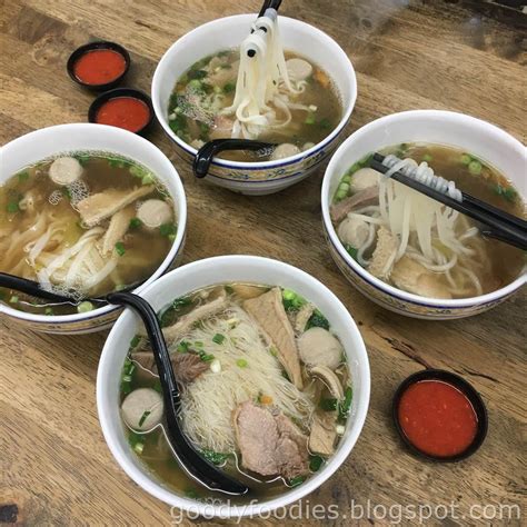 Here's where you can get the best beef noodles in town! GoodyFoodies: Lai Foong Beef Noodle Shop, Cheras, KL