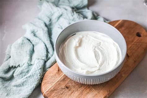 Delicious And Easy Cool Whip Frosting Laptrinhx News