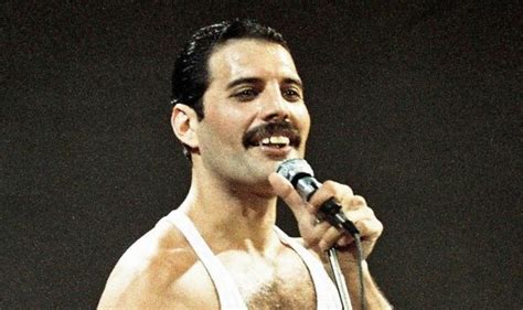 Freddie Mercury Teeth Did Queen Star Have False Teeth Why Did They