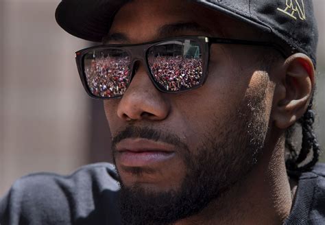 Leonard Quiet On Future As Raptors Celebrate With Parade Bloomberg