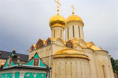 Premium Photo Trinity Cathedral Of Trinity Lavra Of St Sergius In