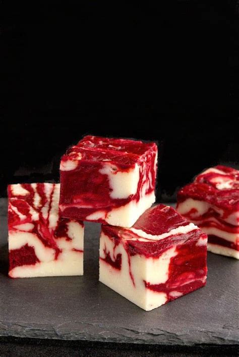 It's an indulgent end to a dinner party or weekend family meal. Red Velvet Christmas Fudge - Cheap Dessert Recipe For ...