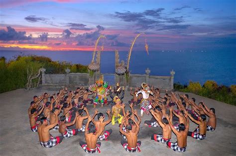 Keindahan Tari Kecak Di Bali Yang Syarat Makna Dan Sarana Ritual