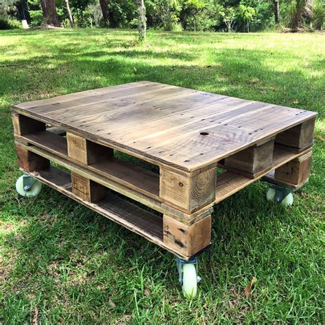 Unique Ideas To Use The Pallet Wood Veryhom