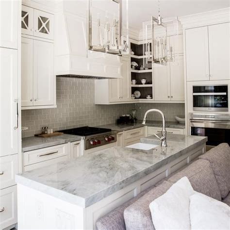 White Quartzite Kitchen