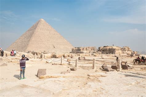 Great Pyramid Of Giza The Pyramid Of Pharaoh Khufu Editorial Stock
