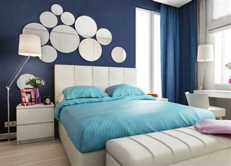 Bagi remaja, bilik tidur merupakan bilik dengan pelbagai fungsi. Bilik tidur biru - idea reka bentuk dalaman | proektdem.com