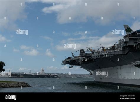 Us Aircraft Carrier Hi Res Stock Photography And Images Alamy