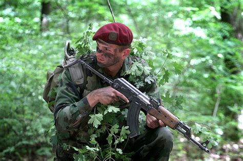 Serb Airborne Soldier Military Soldiers Battle Of Kosovo Soviet Red