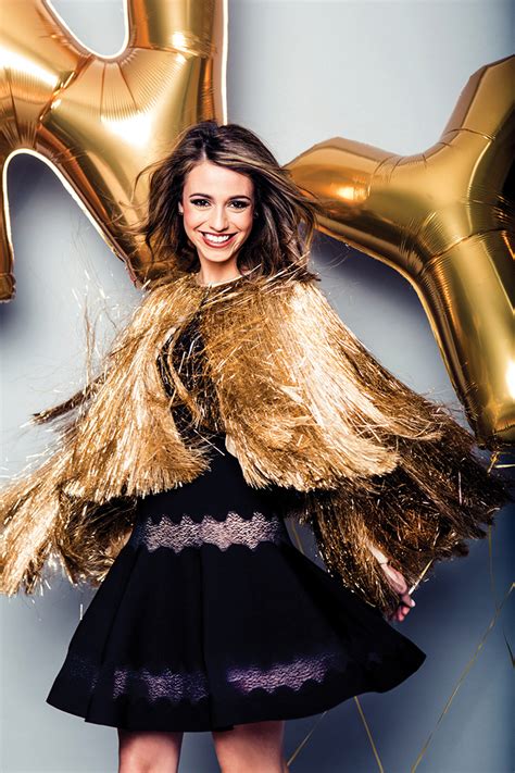 Home beauty hair 15 new year's eve hairstyles. Hairstyle Ideas for New Year's Eve - PRETEND Magazine