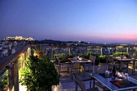 You can choose from six different accommodation choices to suit your budget and style. Dorian Inn Hotel | BestofAthens.gr
