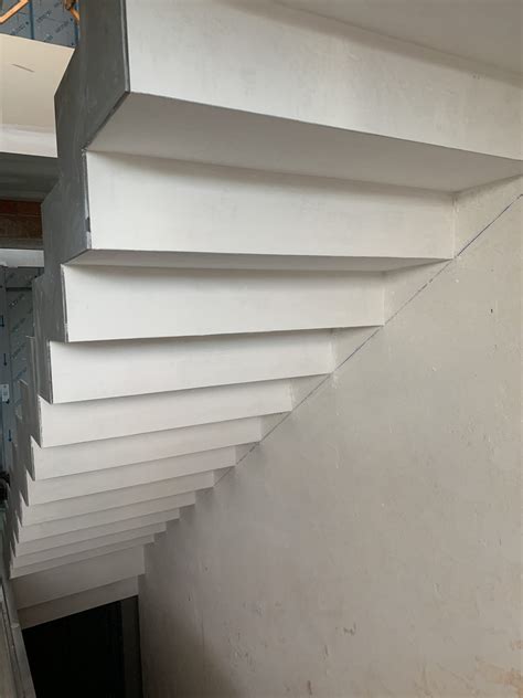 Cómo hacer una escalera quebrada TrideaProjects