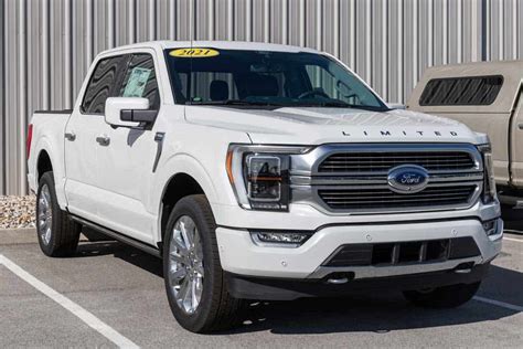 Ford F150 Xlt Vs Lariat Which Is Right For You