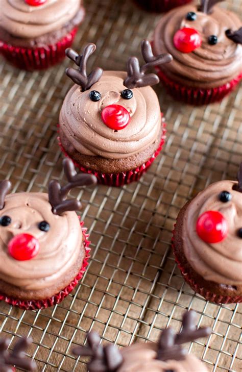 Diabetic desserts videos luscious christmas eggnog christmas chocolate bark Easy Reindeer Cupcakes Christmas dessert recipes holiday ...