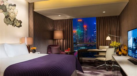 Shenzhen Luxury Hotel Rooms And Suites Four Seasons Shenzhen