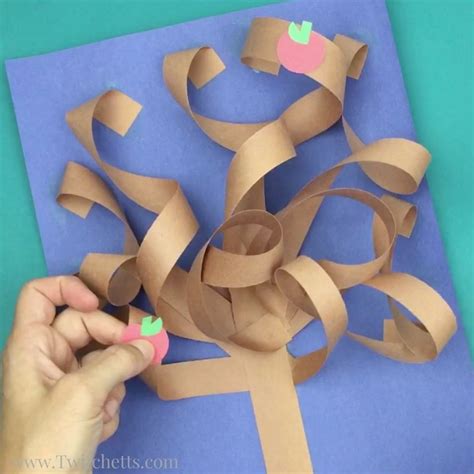 This Constructions Paper Tree Is A Fun 3d Construction Paper Craft