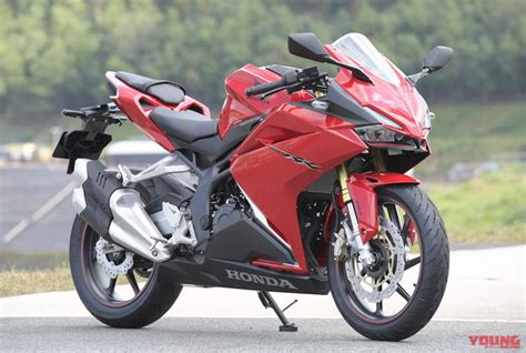 The updated cbr250rr gets an increase in power and few more tweaks. 2019 Honda CBR250RR coming to Japan in Tricolor, we are ...