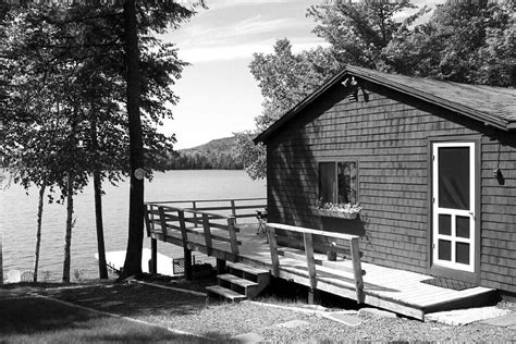 Quaint Maine Cabin Rentals Lakeside Cabin Maine Travel