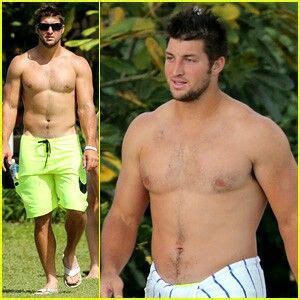 Pin By Jeffrey Ames On Sports Studs Tim Tebow Stocky Men Shirtless Men