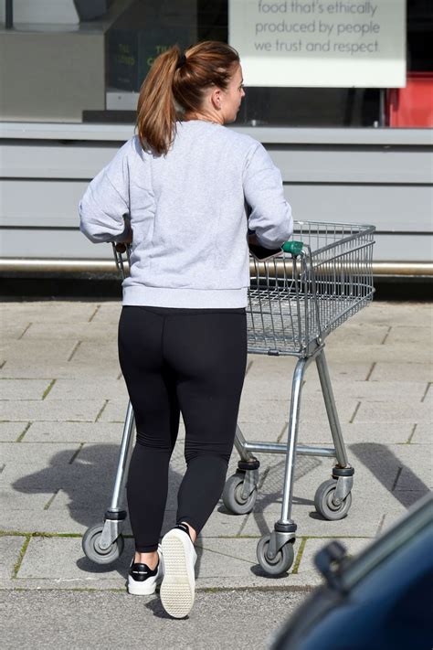 Coleen mary rooney (née mcloughlin; Coleen Rooney - Grocery Shopping 06/23/2020 • CelebMafia