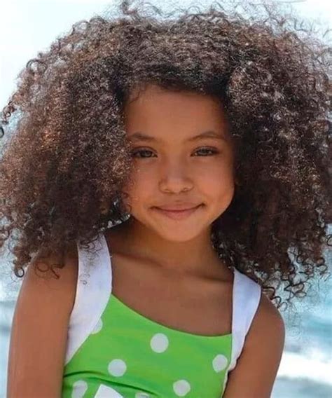Little girls with lovely, natural hair can rock the bunned hairstyles like no other. Natural Hairstyles for African American Women and Girls