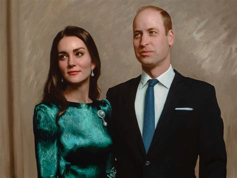 Kate Middleton Wears Queens Duchess Of Cambridge Brooch For First Time In New Portrait The