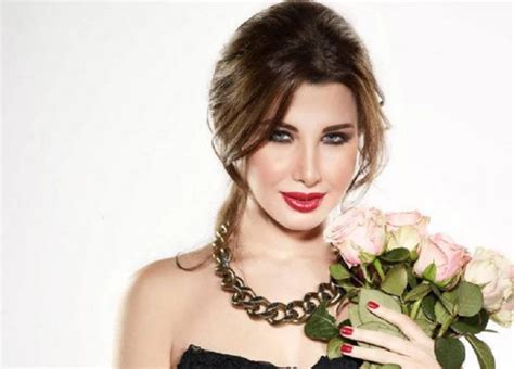 صور نانسي عجرم مع أبنتها ليا في أول ظهور لها مشاهير