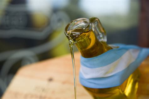 el aceite de oliva virgen extra de mendoza se registra como indicación geográfica argentina gob ar