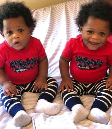 This Mom Gave Birth To Two Sets Of Twins Within One Year Mater Mea