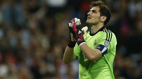 Casillas Back In League Action For Real Madrid