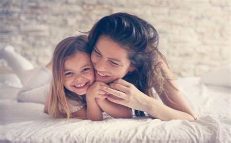 la relation mère fille est le lien le plus fort selon la science femmes d aujourd hui mamans