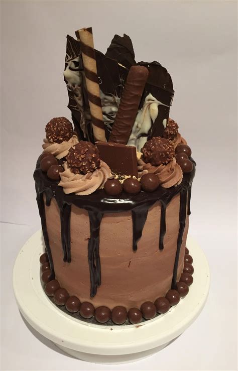 Chocolate Mud Drip Cake Dripcakes Cool Birthday Cakes
