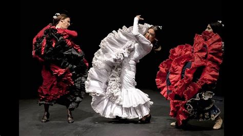flamenco attractions 3 women 3 promo video female flamenco dancers flamenco show youtube