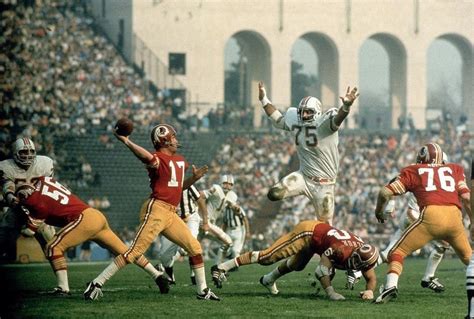 Capturing The Magic The Greatest Nfl Photos Of All Time
