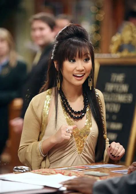 22 Iconic London Tipton Looks From Suite Life Ranked From Yikes To