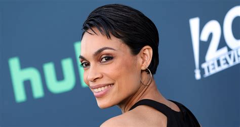Rosario Dawson Debuts New Shorter Hair At Dopesick Fyc Event With Co