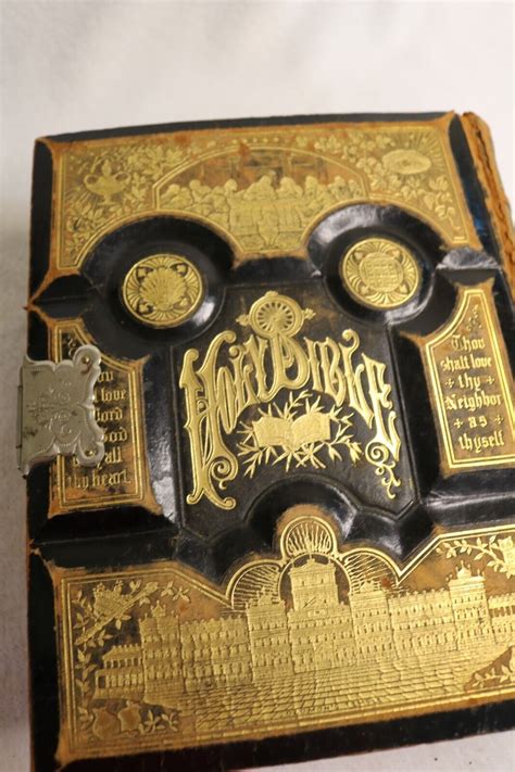 Antique 1890s Parallel Pronouncing Holy Bible Wmetal Clasp And 2000