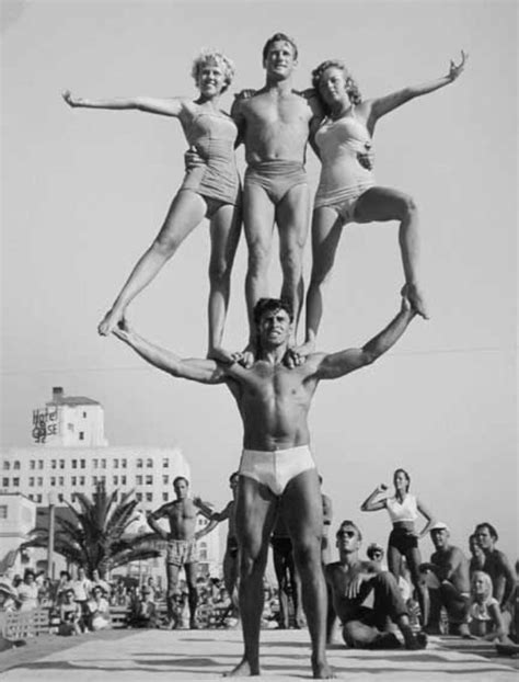 Muscle Beach Interesting Vintage Photos Show American Burly Guys From Between The 1930s And