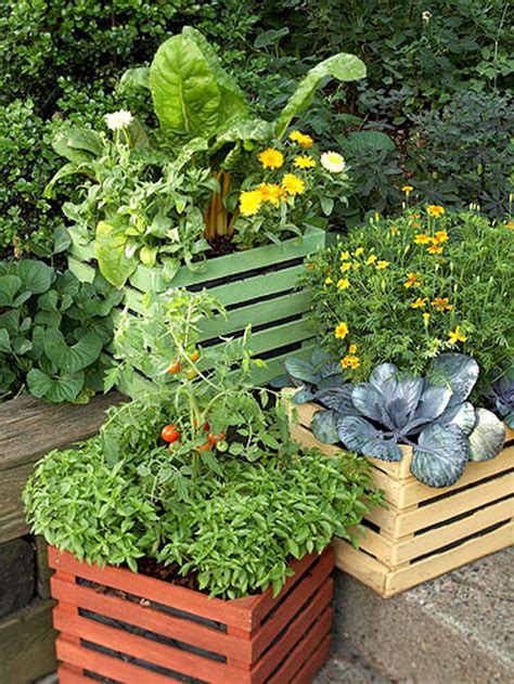 54 Amazing Wooden Garden Planters Ideas You Should Try Roundecor