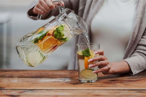 Air Detox : Manfaat Untuk Kesihatan & Resepi Ringkas