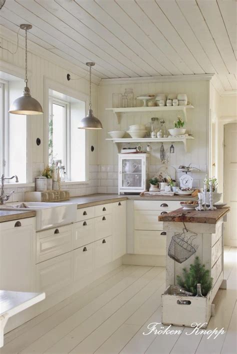 23 Best Cottage Kitchen Decorating Ideas And Designs For 2021