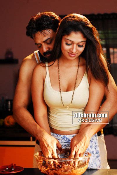 Awesome Actress Photos Nayanthara Latest Sexy Cleavage