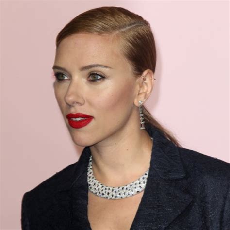Scarlett Johanssons Best Hair And Makeup Looks