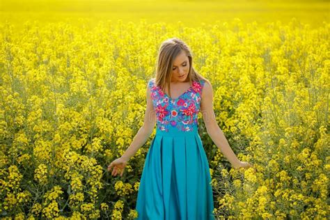 Beautiful Woman Posing In Field Stock Image Image Of Grass Blue