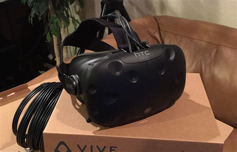 Htc Vive Vr Headsets Sells 15000 Units In 10 Minutes Geeky Gadgets